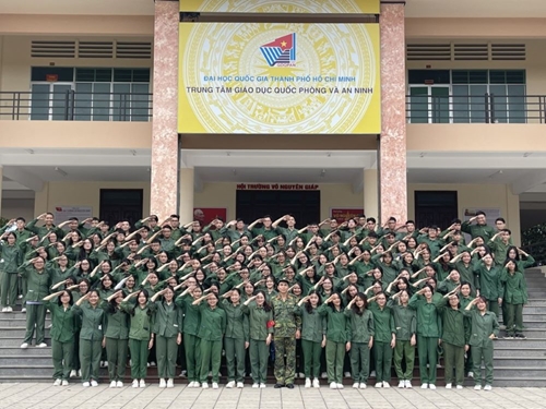 Nâng chuẩn học quân sự cho sinh viên như huấn luyện chiến sĩ mới